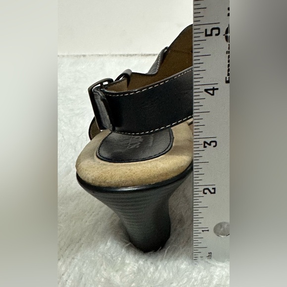 Softspots Black Strappy Sandals with Ankle Strap 🖤 - Picture 7 of 7